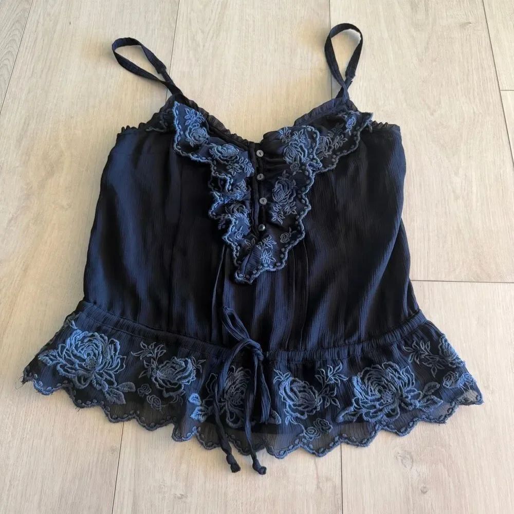Abercrombie & Fitch women ruffle top size m